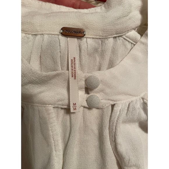 NWOT- Free People Little Bit of Love White Lace Ruffle Blouse- Size M - Picture 6 of 6